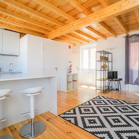 Shortstayflat- Studio Duplex With Great View リスボン