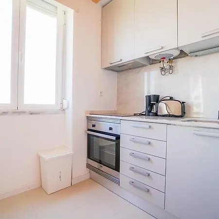 Shortstayflat- Studio Duplex With Great View リスボン